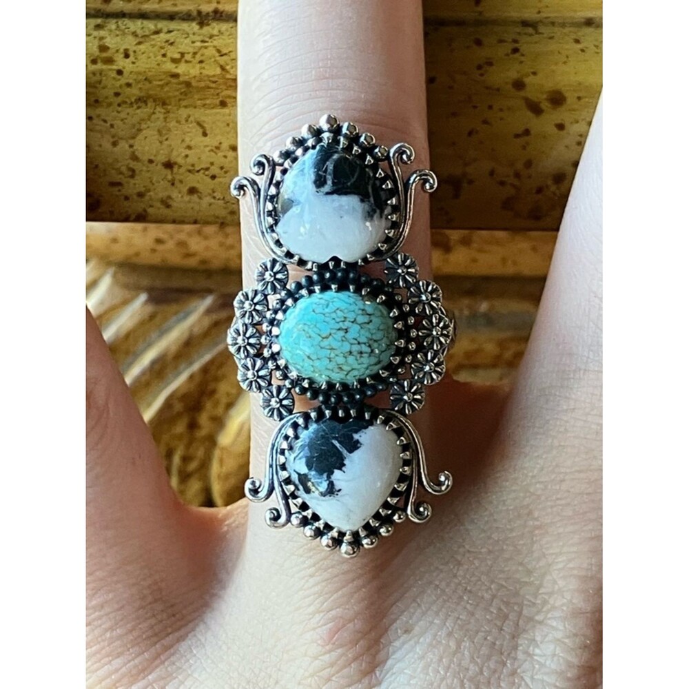 White Buffalo Turquoise Nevada Turquoise Sterling Silver Heart Ring Size 7